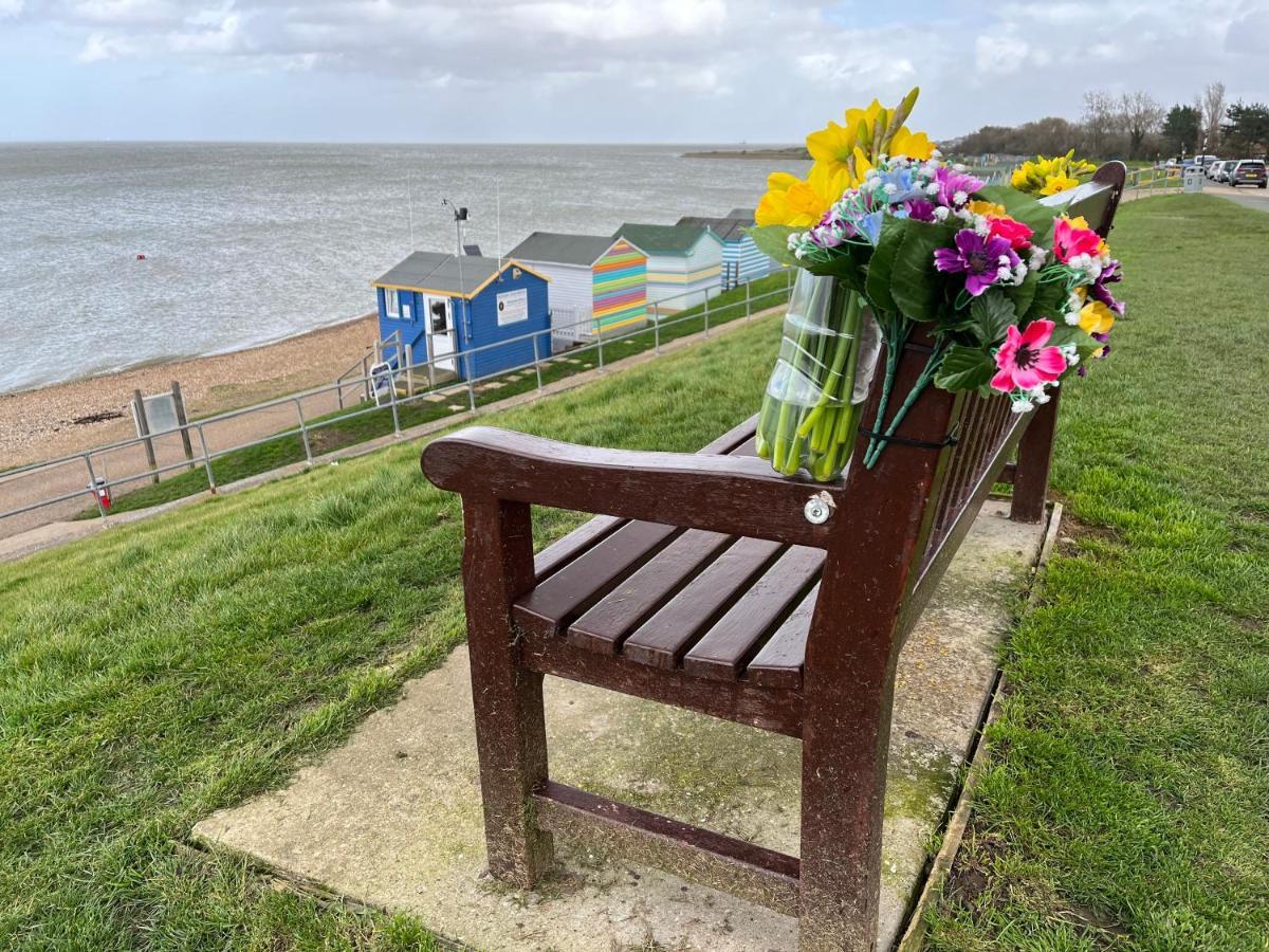 Whitstable The Jolly Villa ภายนอก รูปภาพ