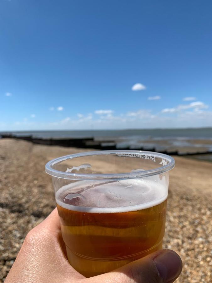 Whitstable The Jolly Villa ภายนอก รูปภาพ